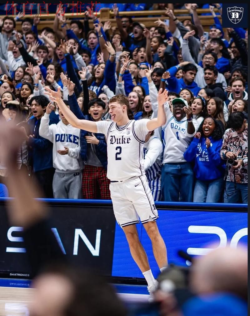 弗拉格20岁前砍下30+5+5+2盖帽，比肩詹姆斯、杜兰特、文班