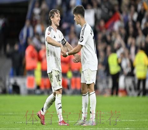 阿斯:皇马将维尔茨视为魔笛接班人 正低调尝试签约